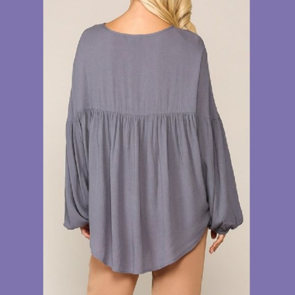New GIGIO Size M Gray Textured Balloon Sleeve Tunic Top Front Tassel Oversized - Picture 3 of 5